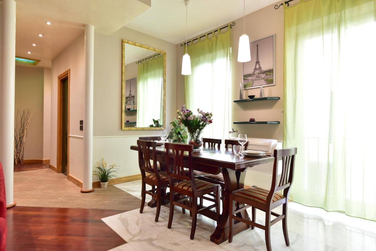 Elegant & Cozy Apartment In The Heart Of Roma Exterior foto