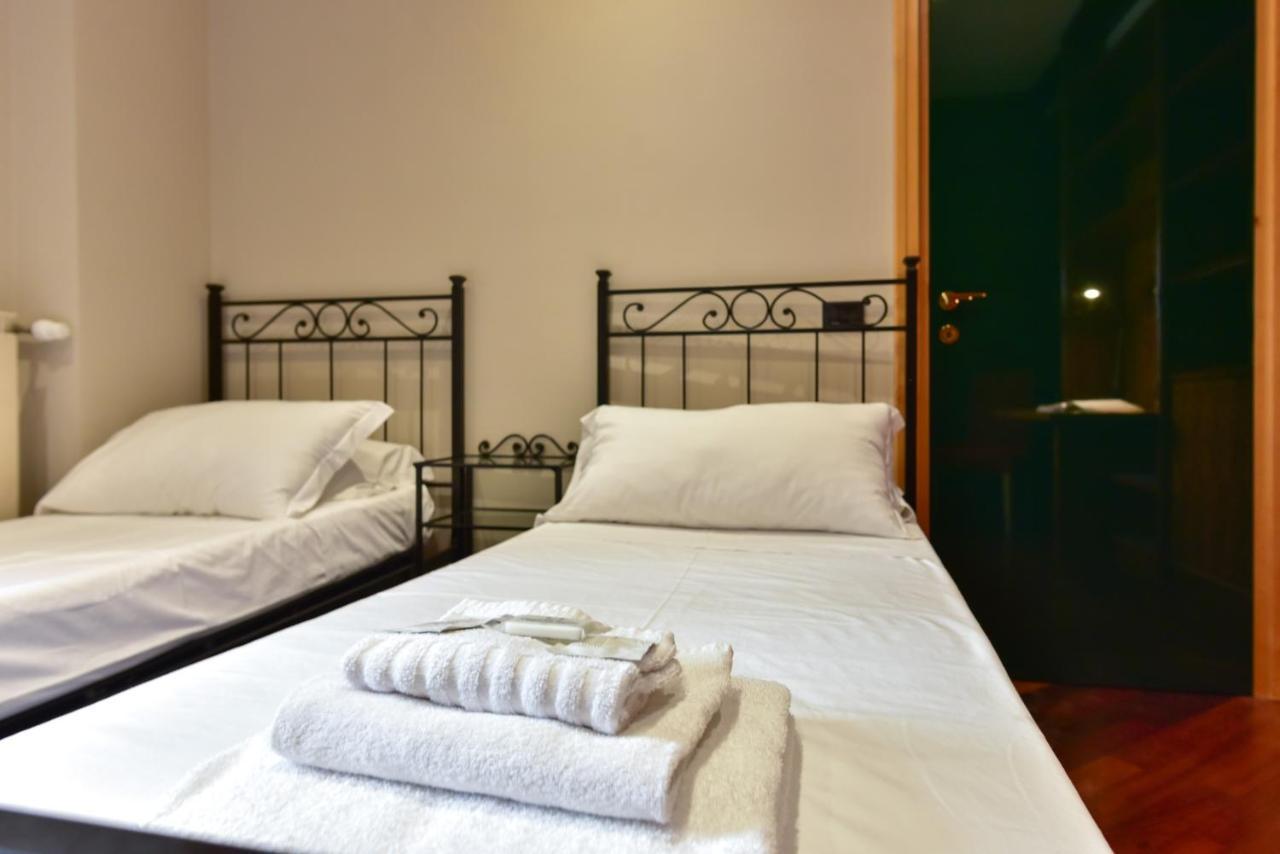 Elegant & Cozy Apartment In The Heart Of Roma Exterior foto