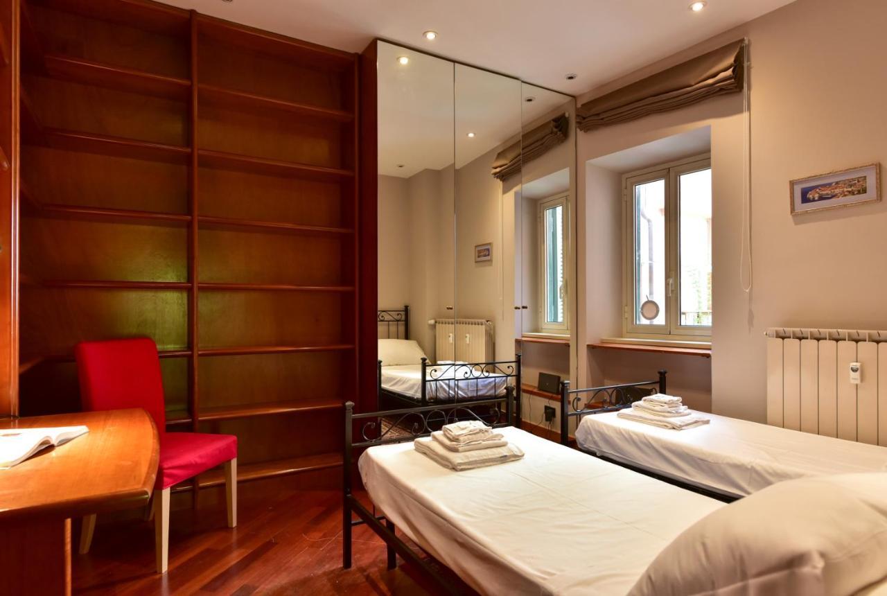 Elegant & Cozy Apartment In The Heart Of Roma Exterior foto